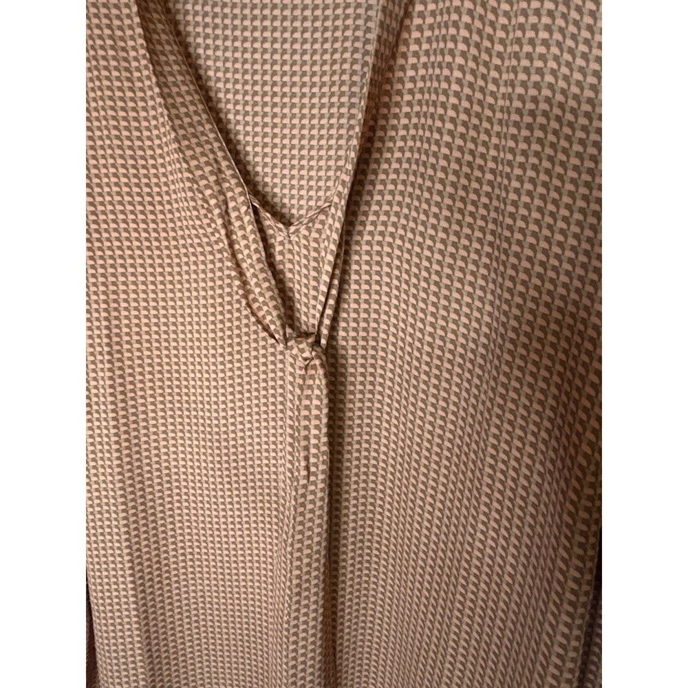 ADRIANNA PAPELL pink Blouse Top Geometric pattern v-neck bow size 2X long sleeve - Picture 4 of 9